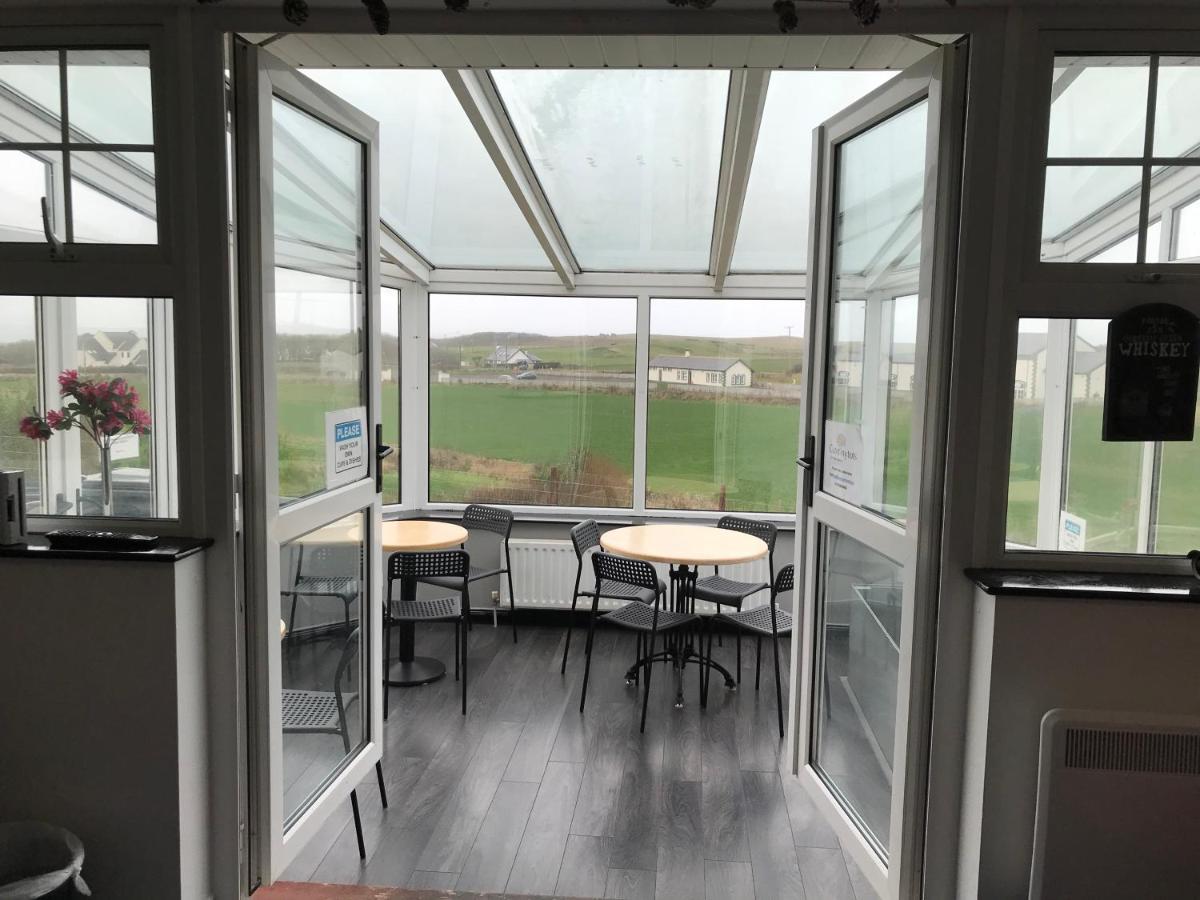 Finn Mccools Giants Causeway Hostel Bushmills Exterior foto